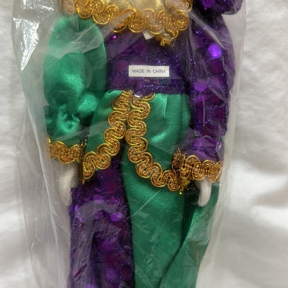 Mardi Gras Jester clown doll - Picture 4 of 6